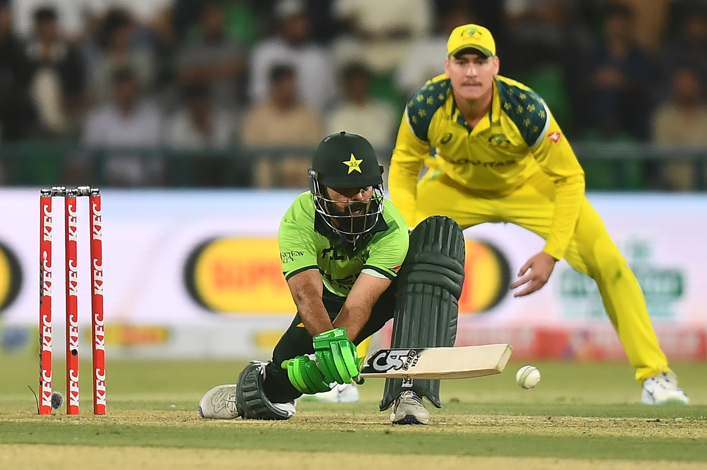 'Batting allrounder' Shadab proves his value despite lean bowling returns