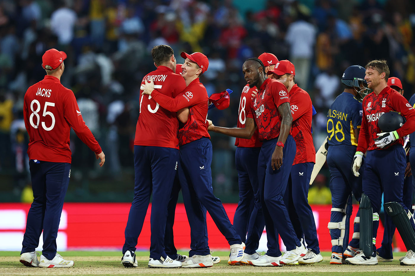 England seek home-from-home comforts as Pakistan face critical encounter