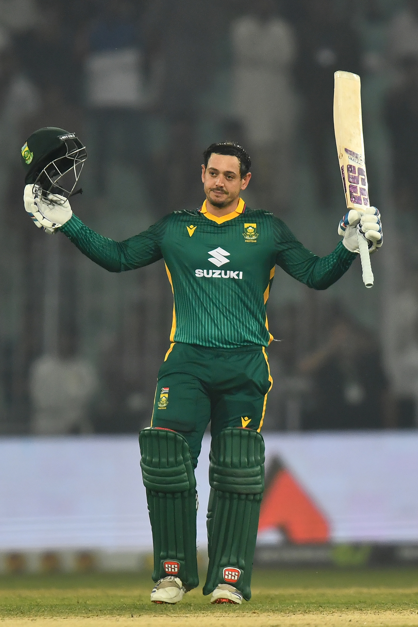 Quinton de Kock's comeback century helps South Africa level series