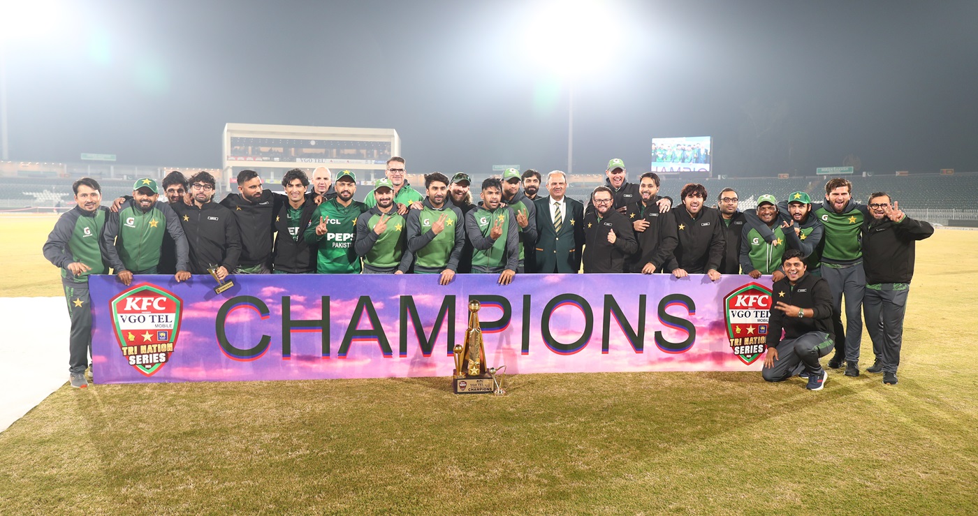 Nawaz and Afridi blow Sri Lanka away to seal tri-series for Pakistan